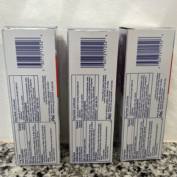 3x Crest 3D White Brilliance - Picture 2 of 3